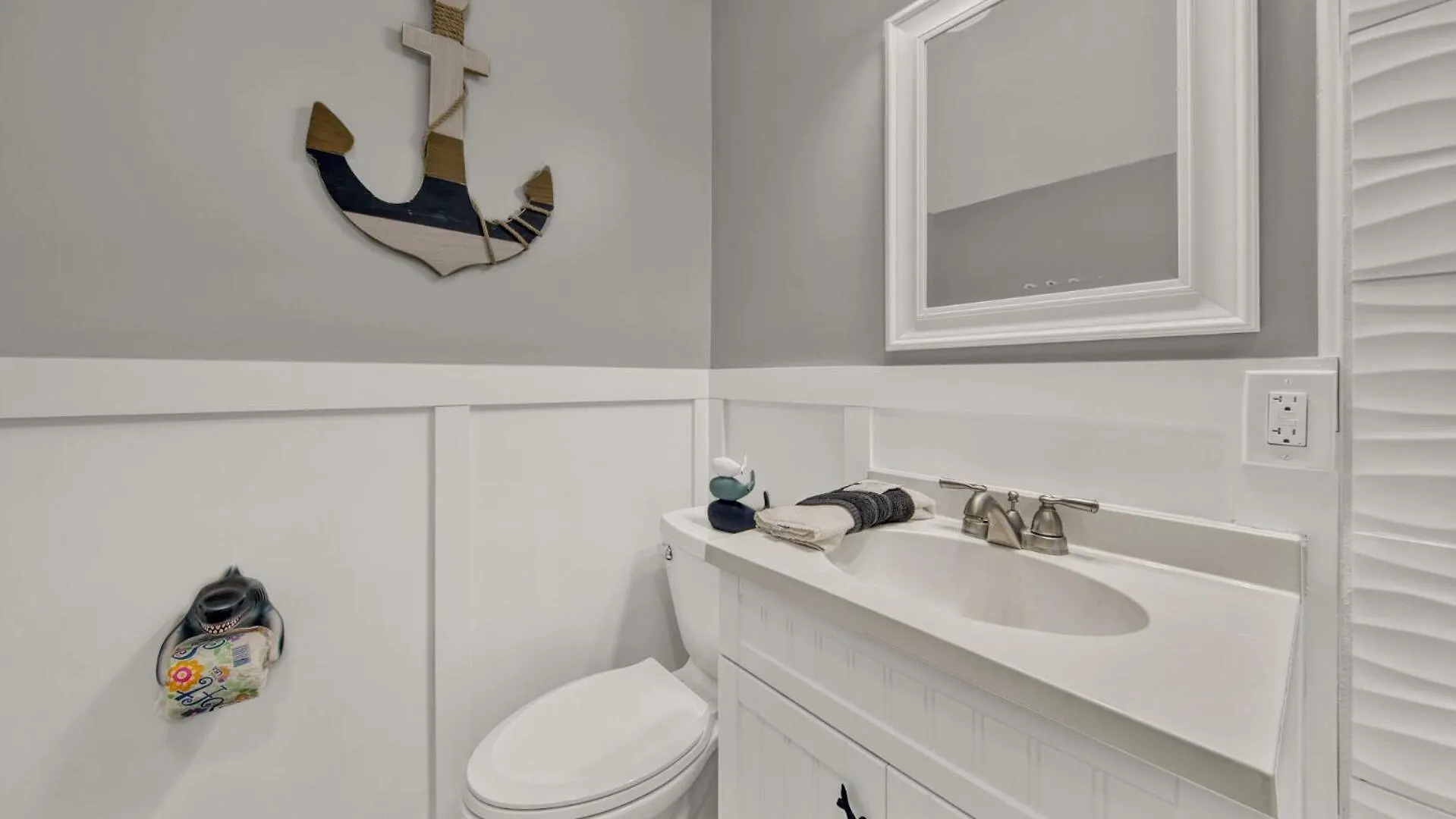 Southbay By The Gulf 72 A Remodeled Townhome With Private Beach Access Only 75 Yards To The Beach Destin 0*,  United States