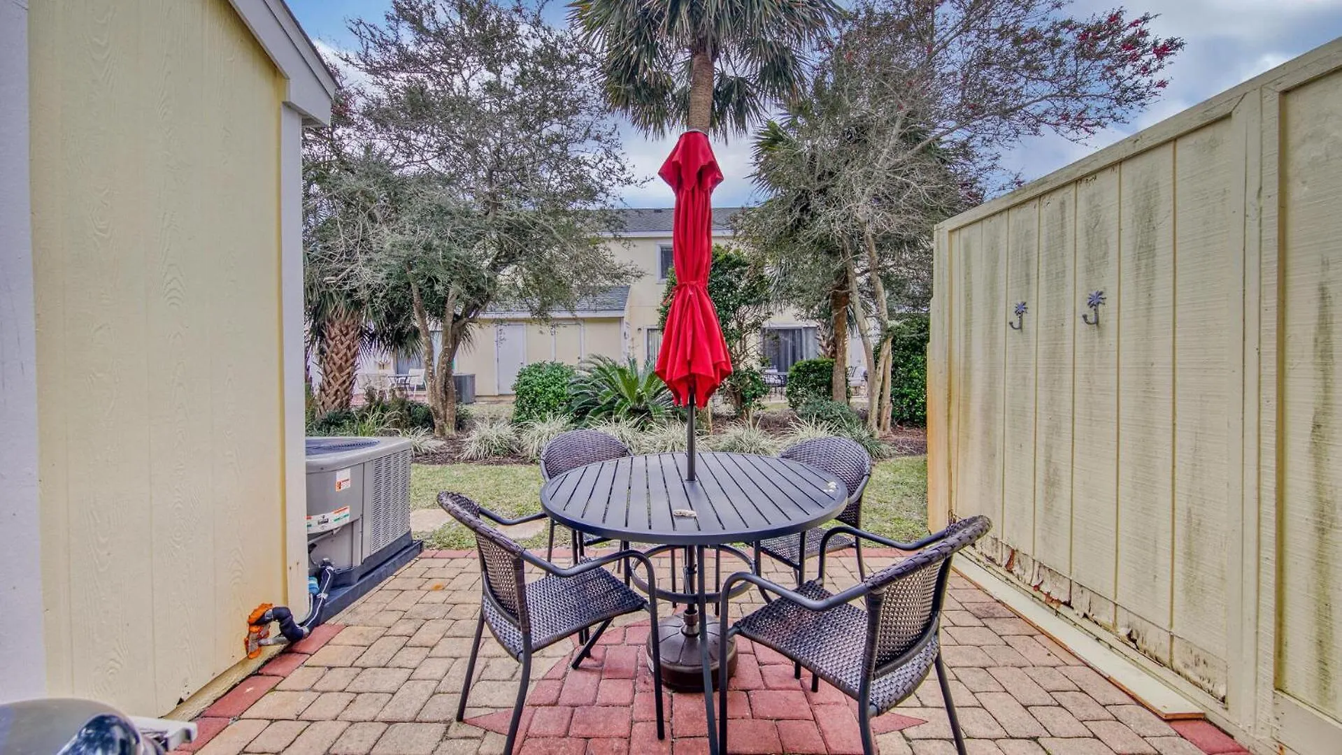 Southbay By The Gulf 72 A Remodeled Townhome With Private Beach Access Only 75 Yards To The Beach Destin Holiday home